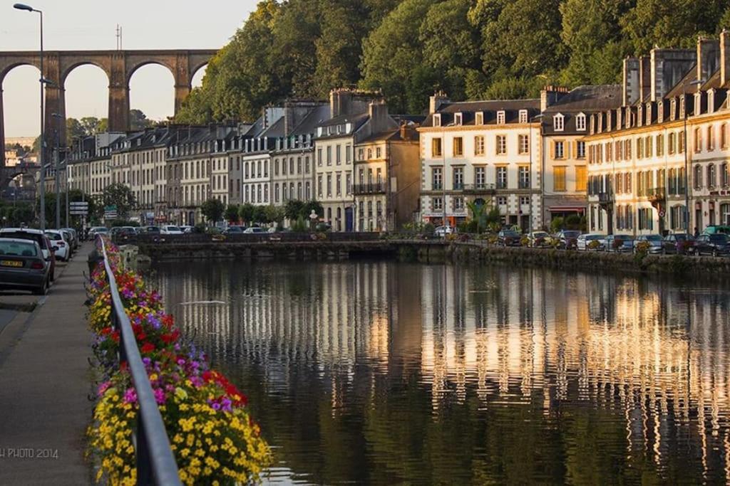 Logement Entier 50 M² Proche Centre Ville 莫尔莱 外观 照片